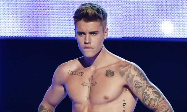 Justin Bieber Egged for Comedy Central Roast