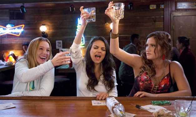Review: ‘Bad Moms’ Is Simple But Fun Parental Humor