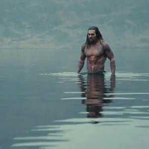 Unseen Jason Momoa Aquaman Pictures from "Justice League"